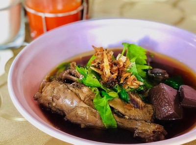อาหาร หรือ เครื่องดื่ม