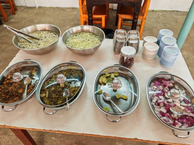 อาหาร หรือ เครื่องดื่ม