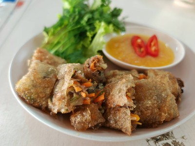 อาหาร หรือ เครื่องดื่ม