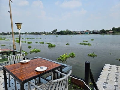 คำเสน่ห์ คาเฟ่