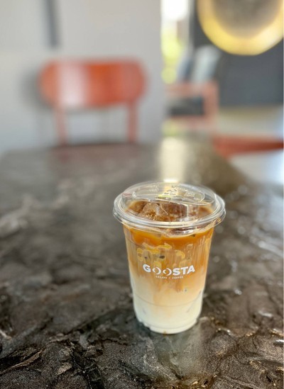 ☕️ Iced Caramel Macchiato. (Price 105 Baht.)