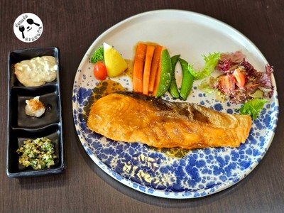 อาหาร หรือ เครื่องดื่ม