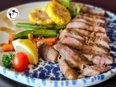 อาหาร หรือ เครื่องดื่ม