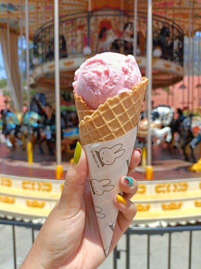 Strawberry milk