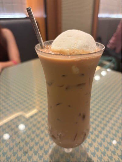 Iced Milktea Float
