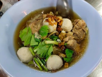 ชามละ 50.- บาท