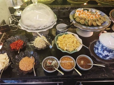 ขนมจีนซาวน้ำ