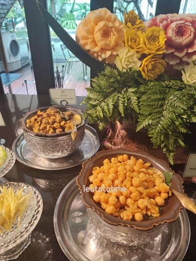 ข้าวแช่ (หมูหวาน)