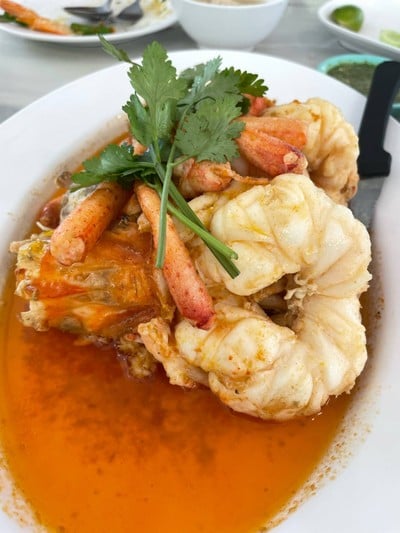 กินกับก้อย โดย ก้อยมหาชัยซีฟู้ดส์