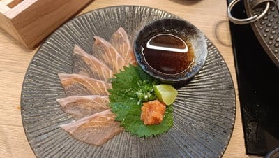 แซลม่อนแล่บาง