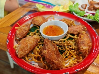 เมนูของร้าน ลำดีตี้ขัวแดง เชียงใหม่