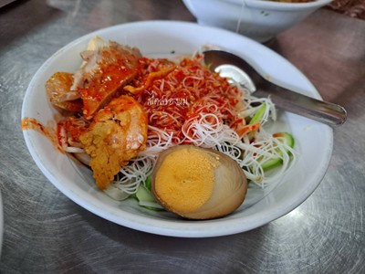 ผักบุ้งไต่ราว