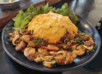 อาหาร หรือ เครื่องดื่ม