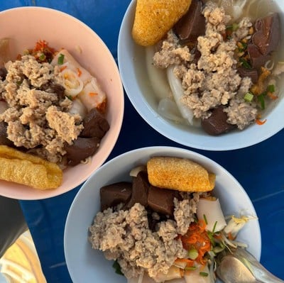 ก๋วยเตี๋ยวหลอด {ธรรมดา}