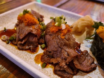 วากิวซูชิ
