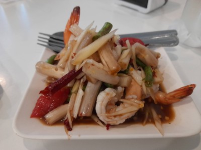 ตำไหลบัวกุ้งสด