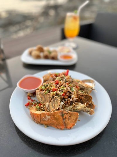 🦞 กั้งกระดานผัดพริกเกลือ. (ราคา 550 บาท.)