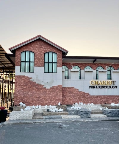 🍽️ Chariot Pub & Restaurant @Bangsean Chonburi