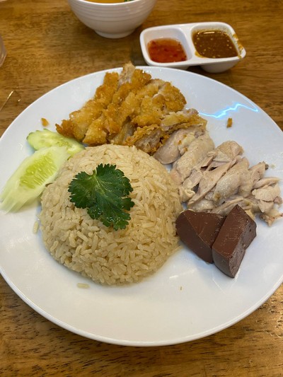 ข้าวมันไก่ผสม