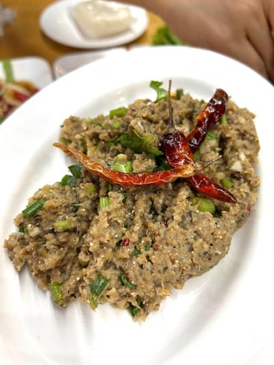 ลาบปลาดุก(ย่าง)