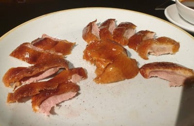 เป็ดปักกิ่ง - เนื้อและหนังกรอบ