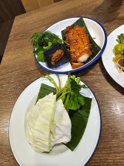 ผักเคียง