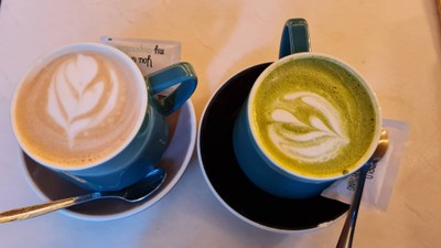 อาหาร หรือ เครื่องดื่ม