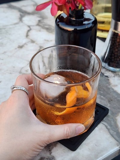 อาหาร หรือ เครื่องดื่ม