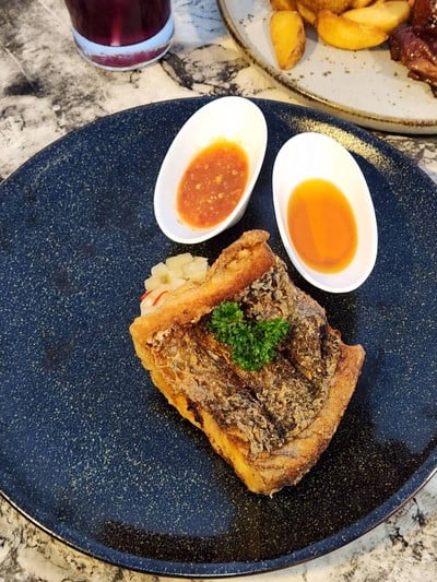 อาหาร หรือ เครื่องดื่ม