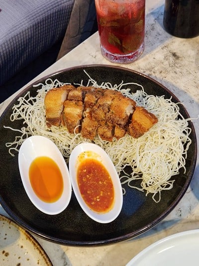 อาหาร หรือ เครื่องดื่ม