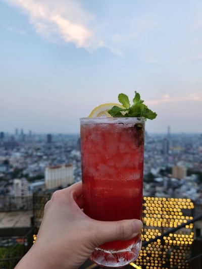 อาหาร หรือ เครื่องดื่ม