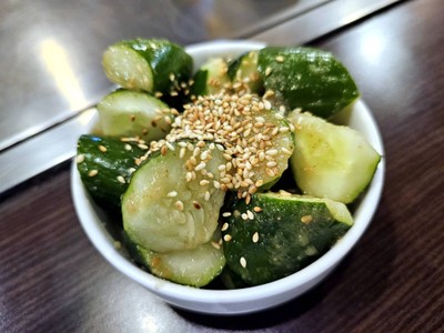 ยำแตงกวา