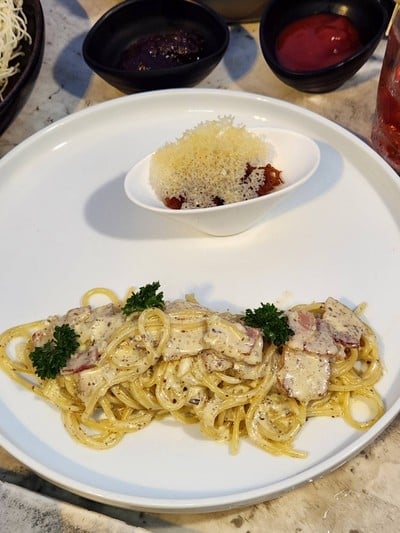 อาหาร หรือ เครื่องดื่ม