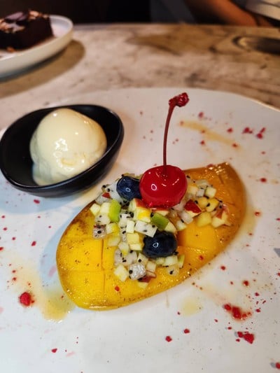 อาหาร หรือ เครื่องดื่ม