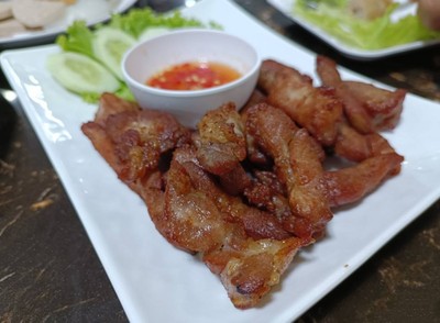 หมูทอด