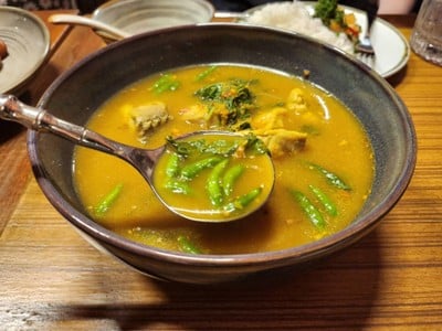 แกงส้มพริกสดปลาเจ้าสมุทร