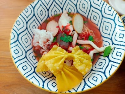 ก๋วยเตี๋ยวเย็นตาโฟทรงเครื่อง