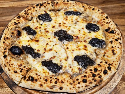 Truffle pizza