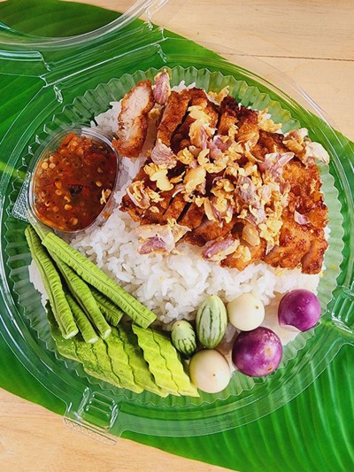 อาหาร หรือ เครื่องดื่ม