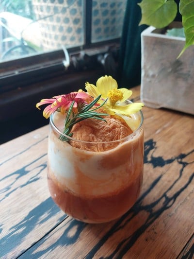 Wallflowers วอลฟลาวเวอร์