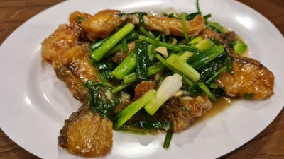 ปลาผัดคื่นไช่
