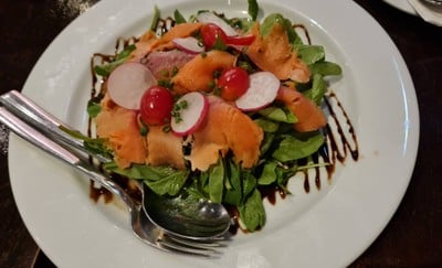 Smoke Salmon Salad