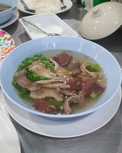 เกาเหลาเลือดหมู