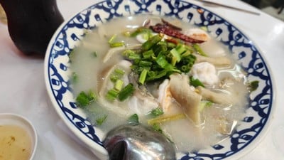 ต้มยำทะเลน้ำใส