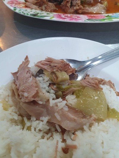 ขาหมูต้มเค็ม