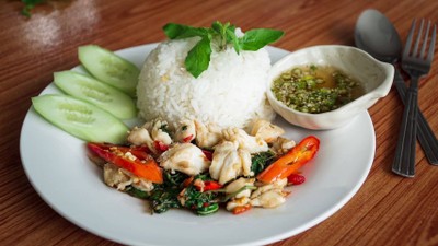 อาหาร หรือ เครื่องดื่ม