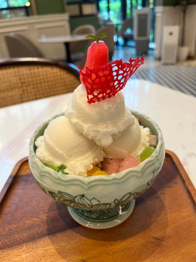 ไอศกรีมกะทิทรงเครื่อง