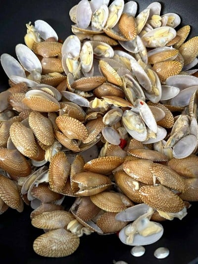 วิธีทำ หอยลายผัดฉ่า 💫