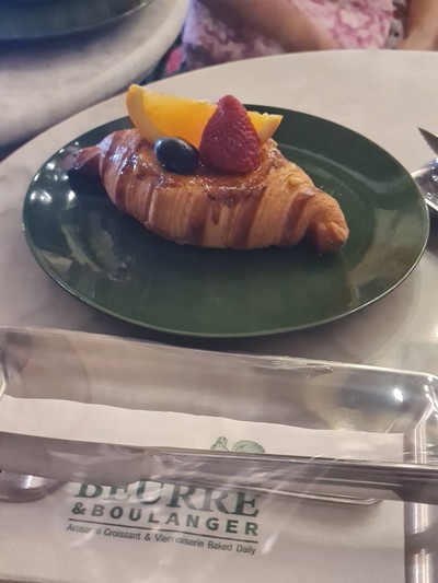 Creme Brûlée Croissant