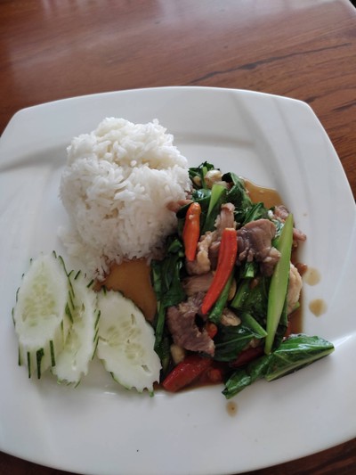 ข้าวผัดคะน้าหมู